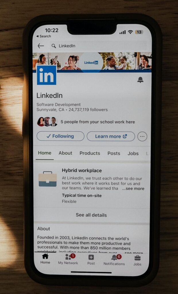 Linkedin mobile app